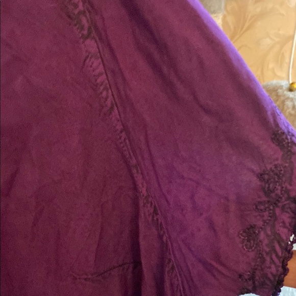 Final Price 💜 Purple Embroidered Women's Top NWT - Picture 5 of 10